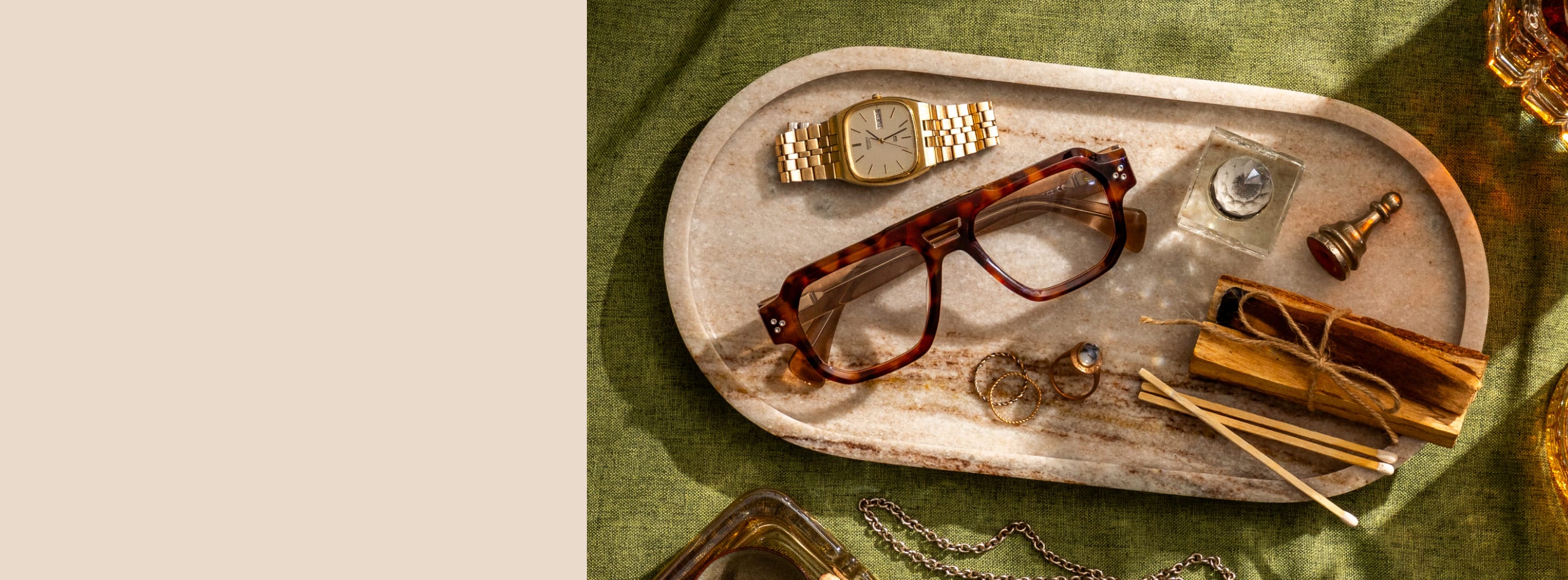 Tray with great looking glasses