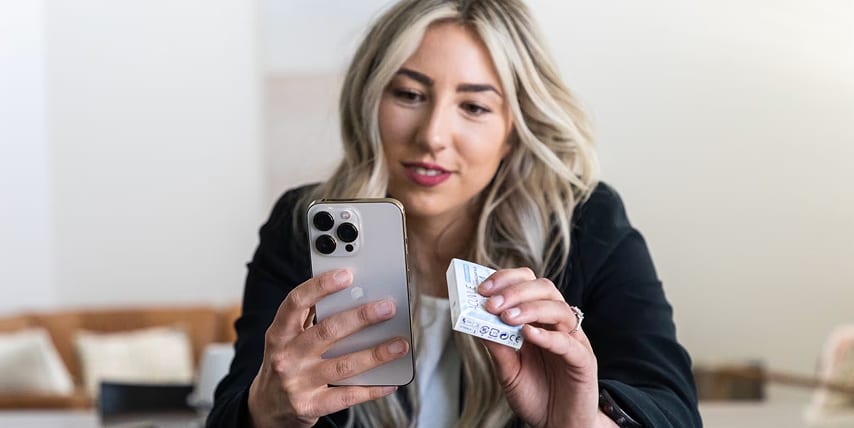 Ordering contacts online