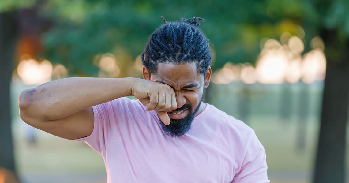 Itchy Eyes Eye Society 1800 Contacts