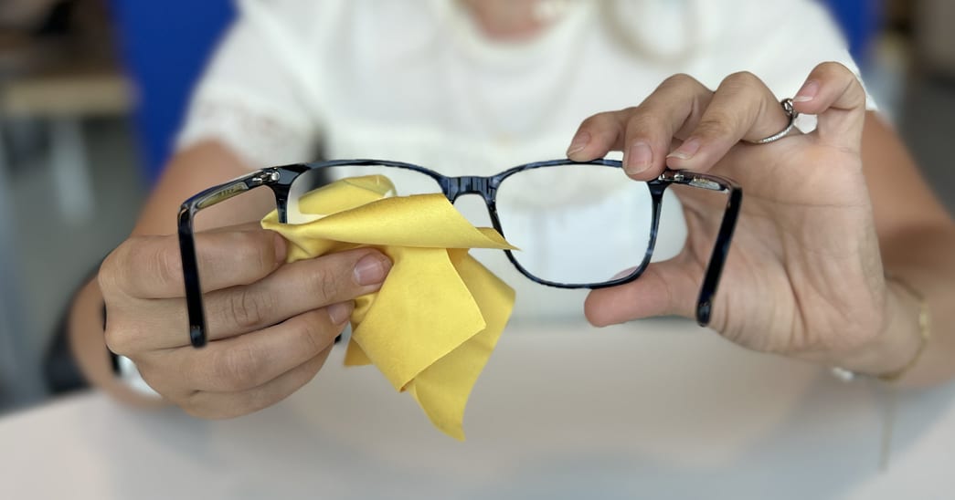 How to Clean Eyeglasses 1800 Contacts